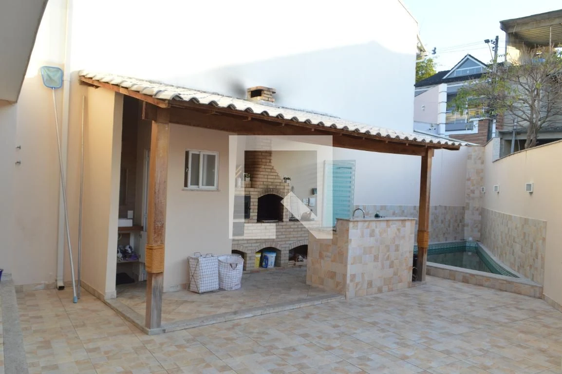Casa de 5 quartos com 3 suítes e varanda fechada — photo 7
