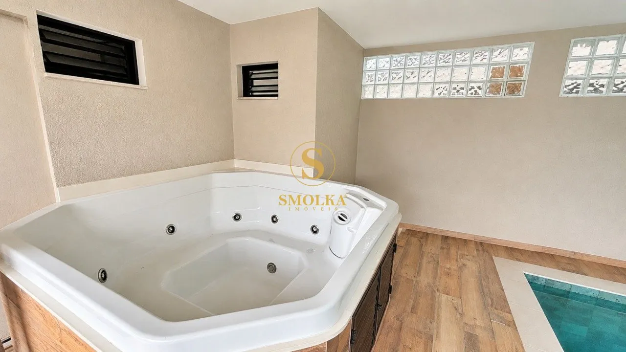 Дом с 4 спальнями-сьютами и открытой кухней — photo 41