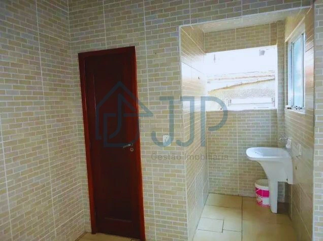 House with 4 bedrooms and parking for up to 6 cars — photo 10