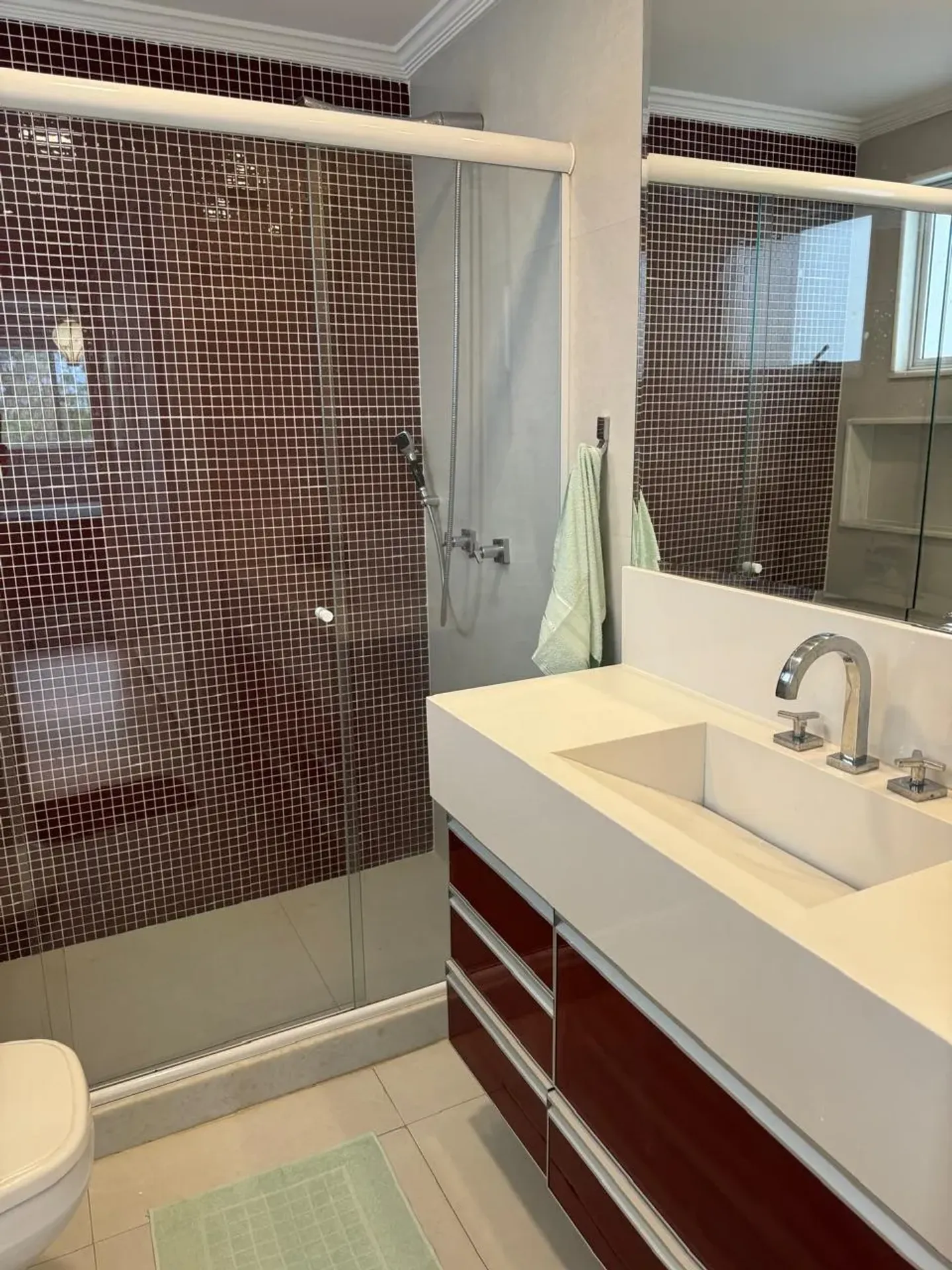 Furnished 420 m² home with gas open-plan kitchen — photo 26