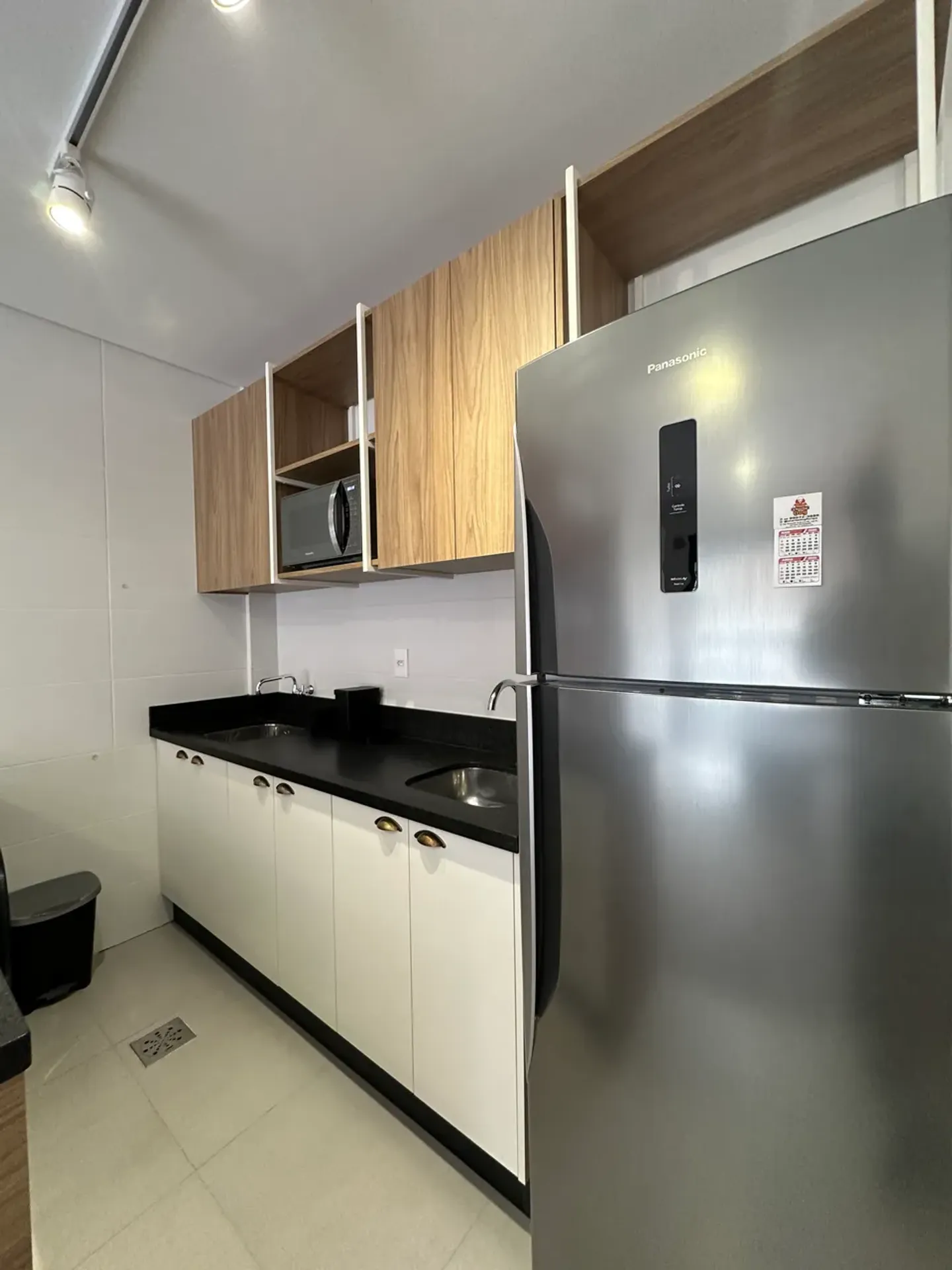 Furnished 1-bedroom apartment with a private garden — photo 11