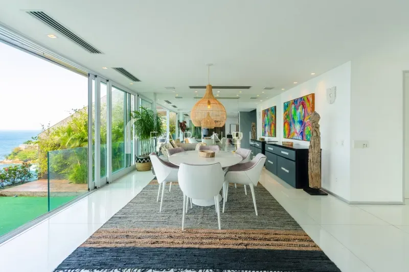 Furnished house with 5 bedrooms and open-plan kitchen — photo 35