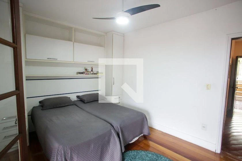Furnished 400 m² house with 4 bedrooms and 4 bathrooms — photo 20
