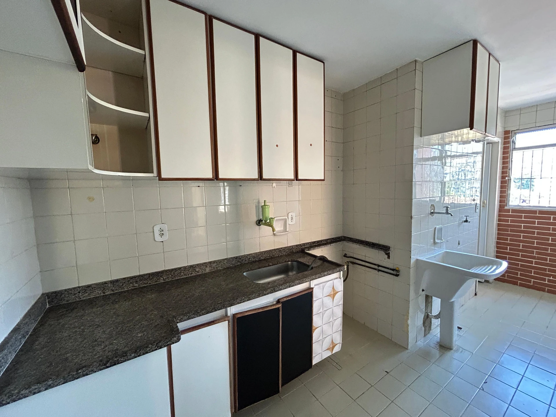 Оренда квартири з 2 спальнями та балконом — photo 29
