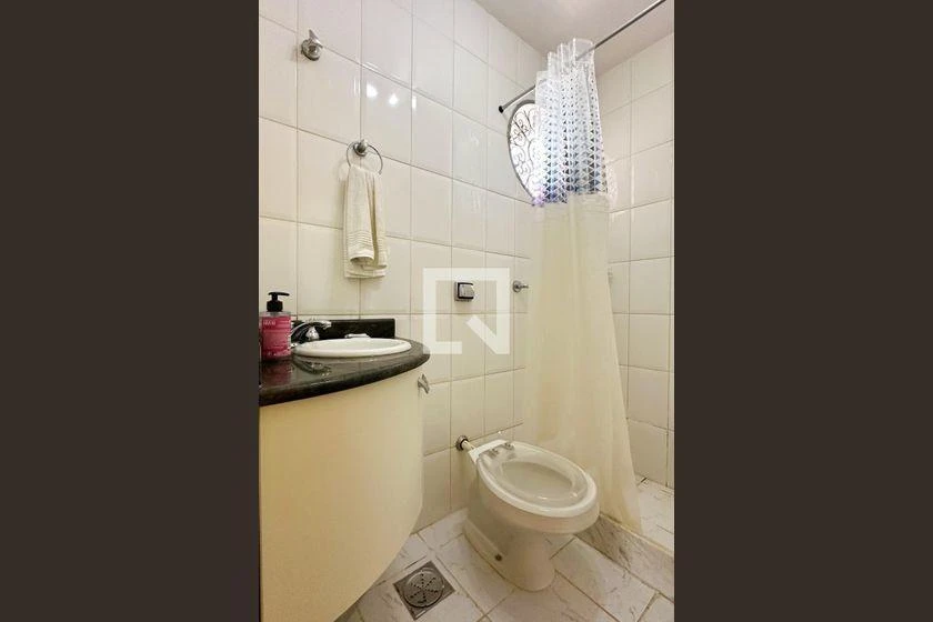 Apartamento de 3 quartos com cozinha a gás e 110 m² — photo 39