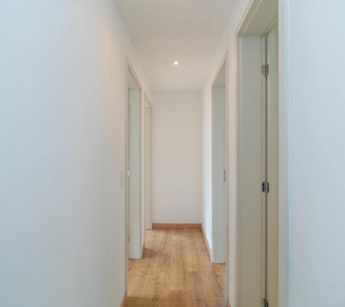 Квартира 71 м² з балконом із грилем та заскленим балконом — photo 29