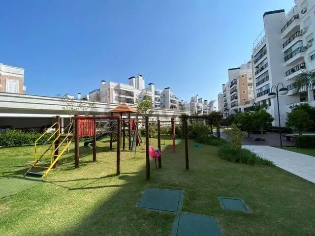 337 m² apartment with 3 en-suite bedrooms and 2 parking spots — photo 38