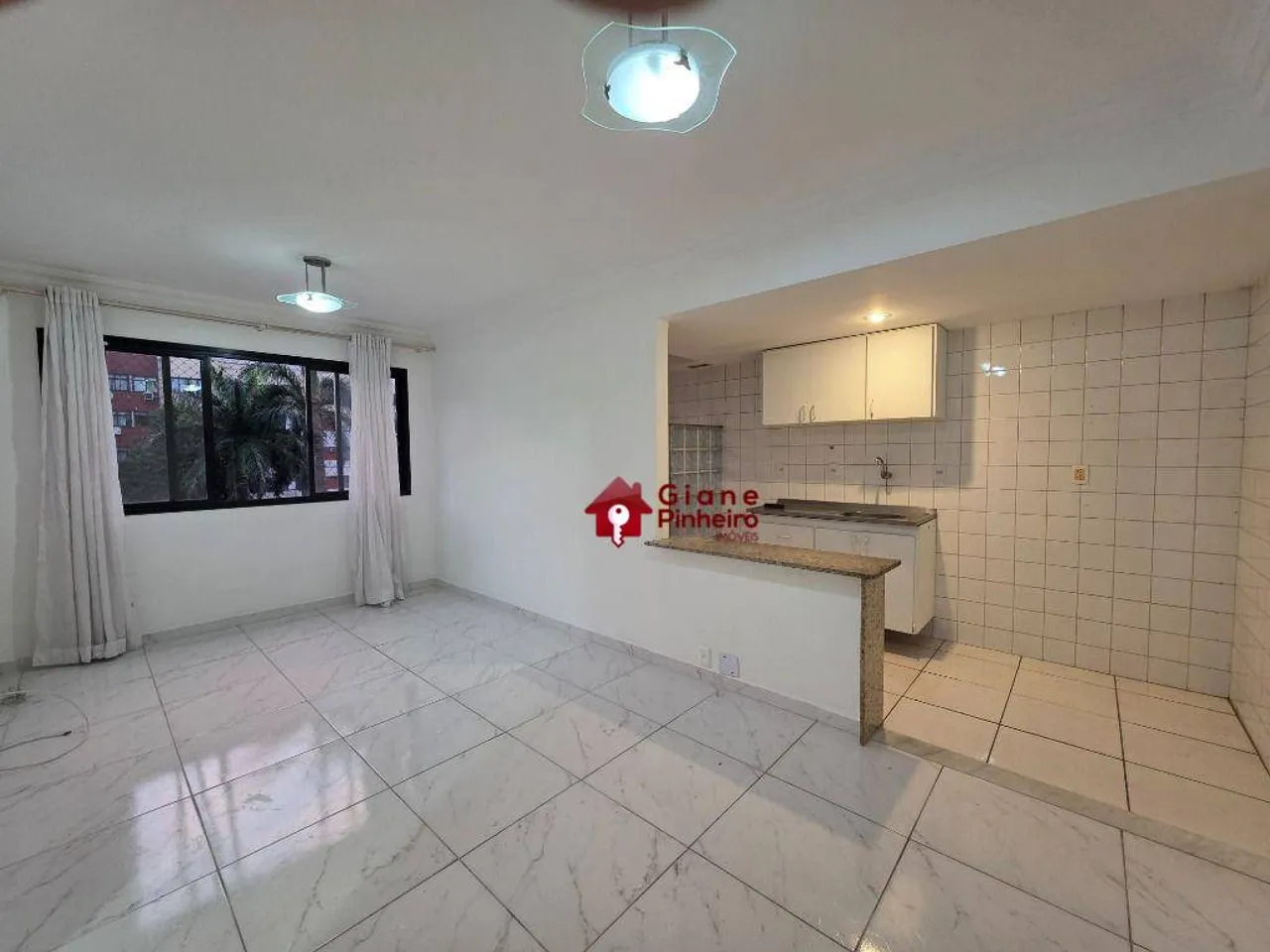 Apartamento com 3 quartos e 1 banheiro, sem vaga