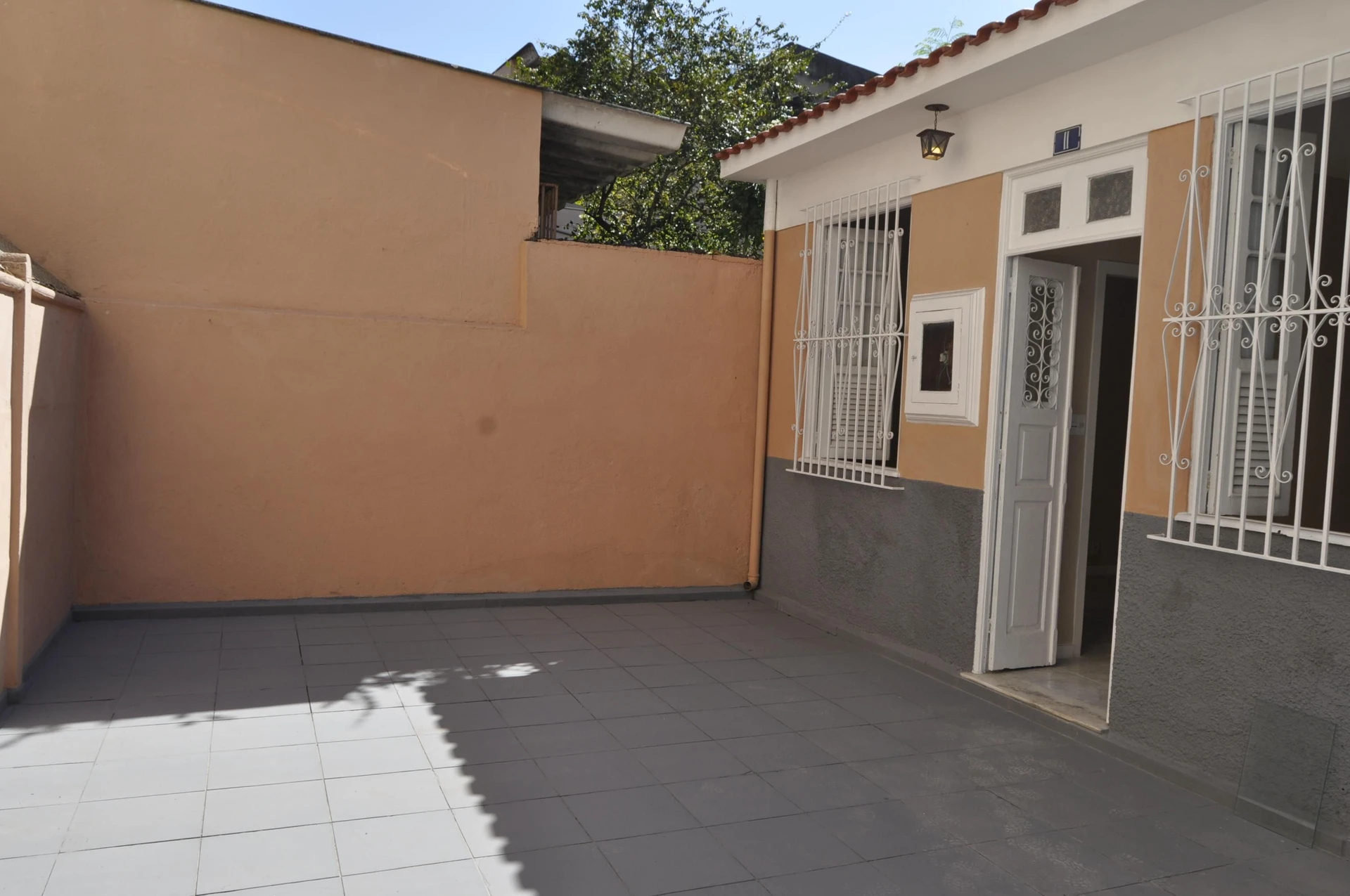 2-bedroom house with a garden in Rio de Janeiro — photo 24