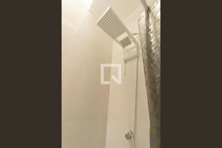Furnished 2-bedroom house with 1 en-suite and private yard — photo 14