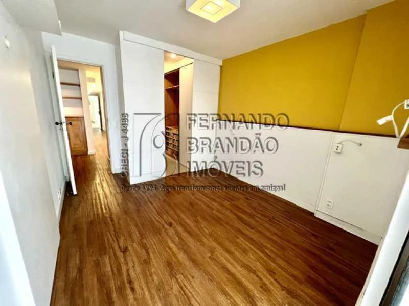 Apartamento de 3 quartos com closet — photo 3
