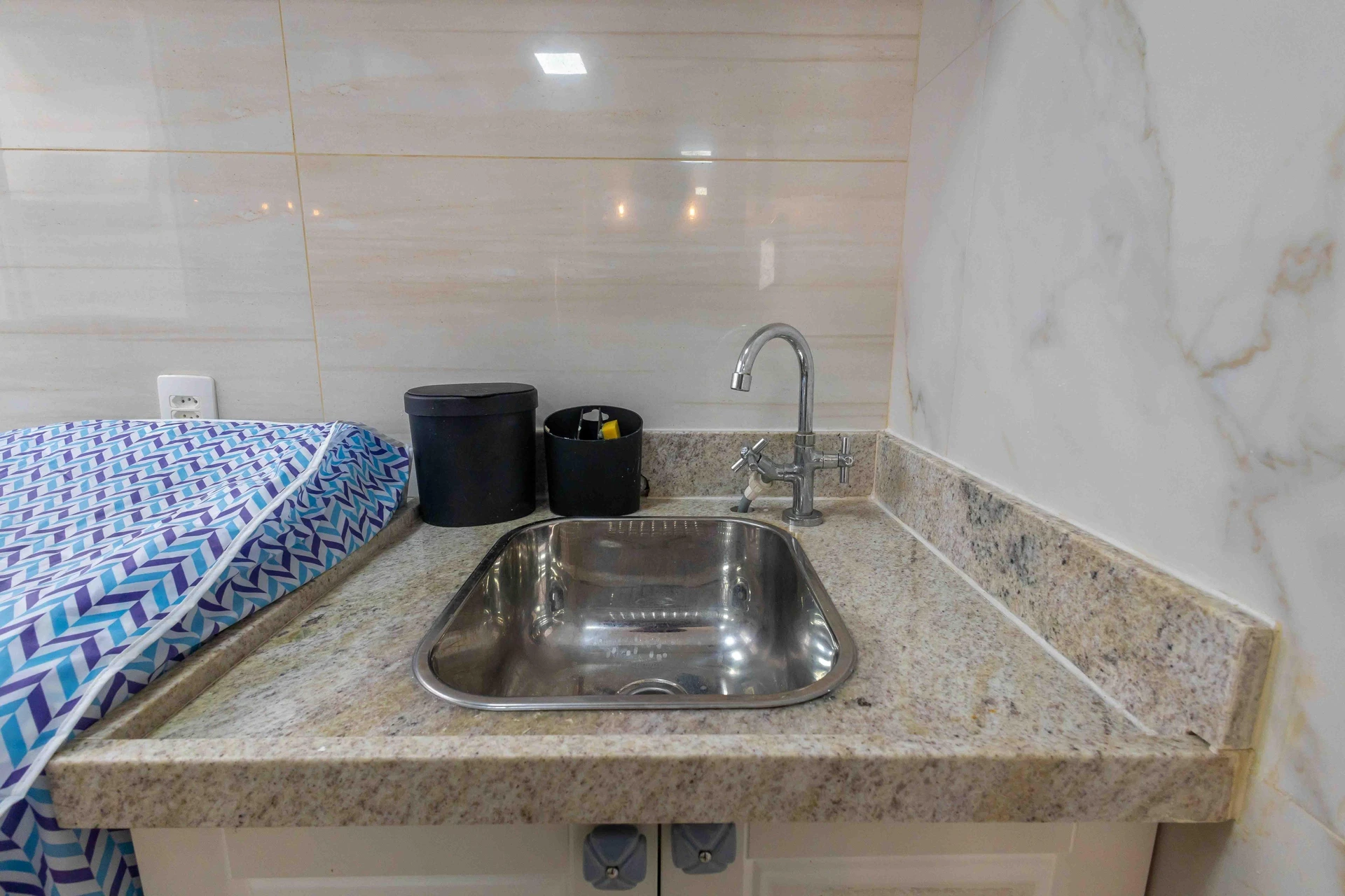 Furnished 2-bedroom apartment with 1 parking space — photo 12