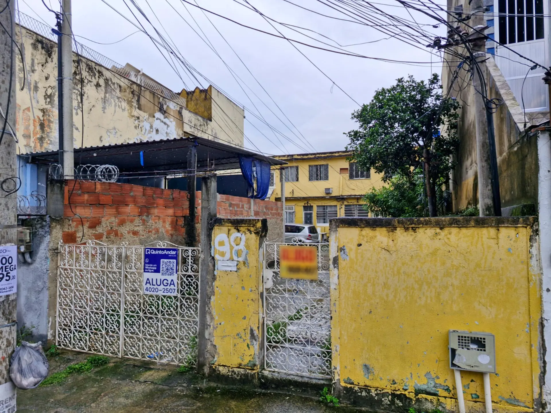 House with 2 bedrooms, 1 bathroom and 1 parking spot — photo 16