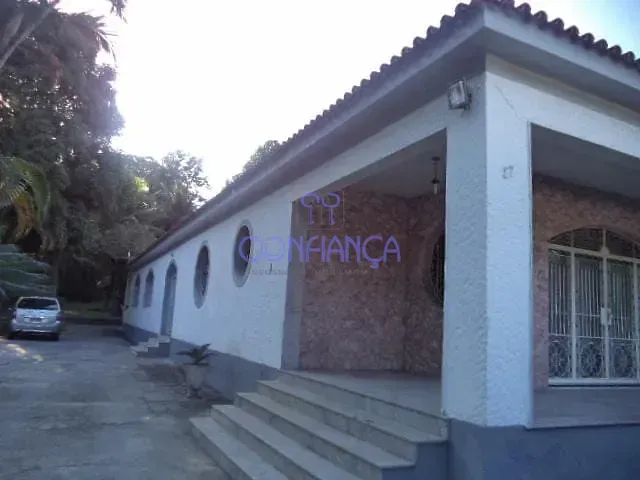 Casa com 4 quartos, 295 m² construídos e piscina — photo 5