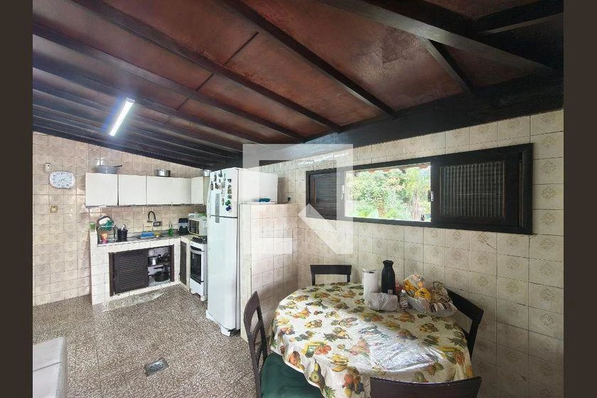 Casa de 1415 m² con 4 dormitorios y 7 baños — photo 27