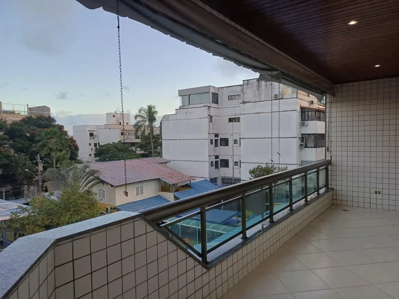 Rental apartment with 2 bedrooms and 3 bathrooms — photo 18