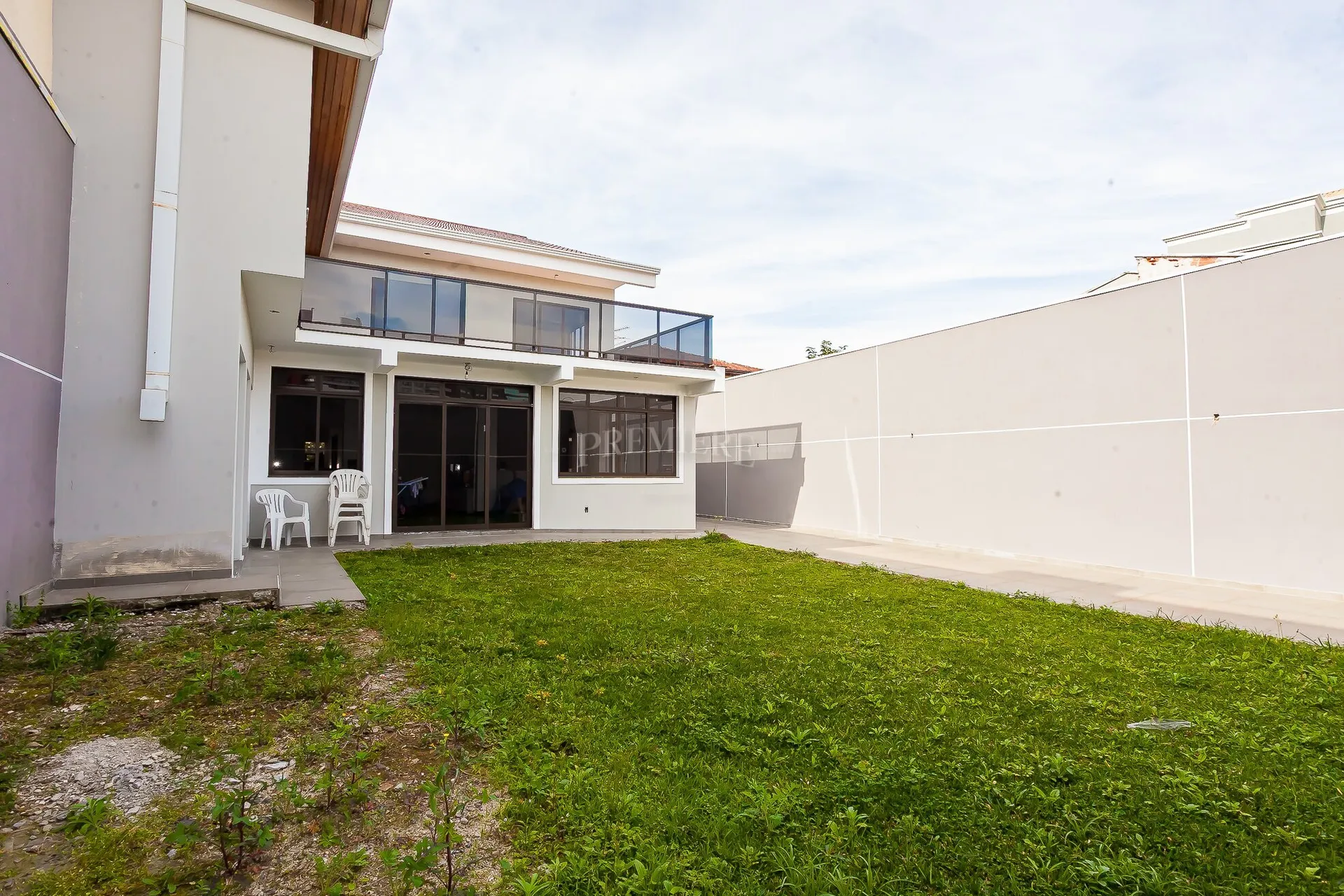 House with 4 en-suite bedrooms and 510 m², 5 parking — photo 8