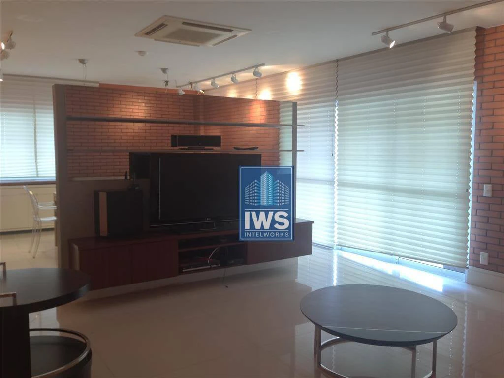 200 m² apartment with 4 bedrooms and 3 parking spots — photo 14