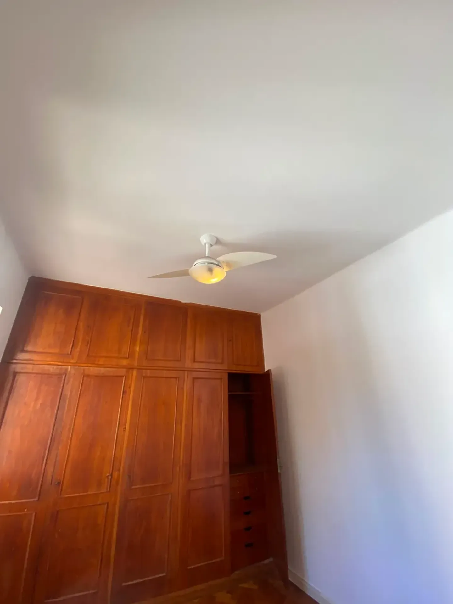 3-bedroom apartment with balcony, 137 m² — photo 10