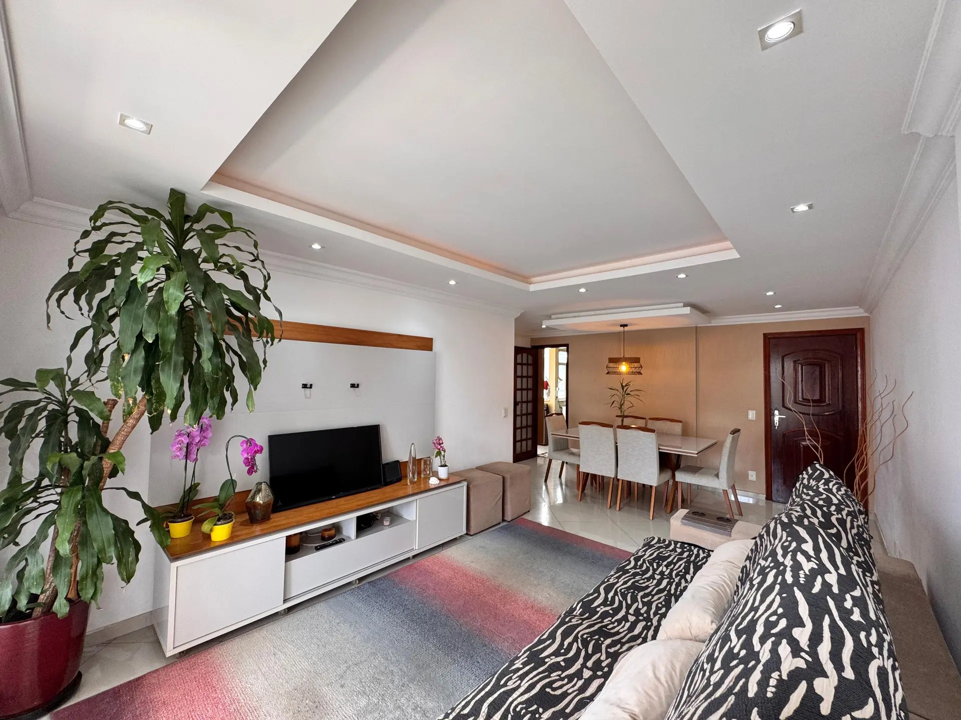 Washing machine in a 2-bedroom apartment, 115 m² — photo 14