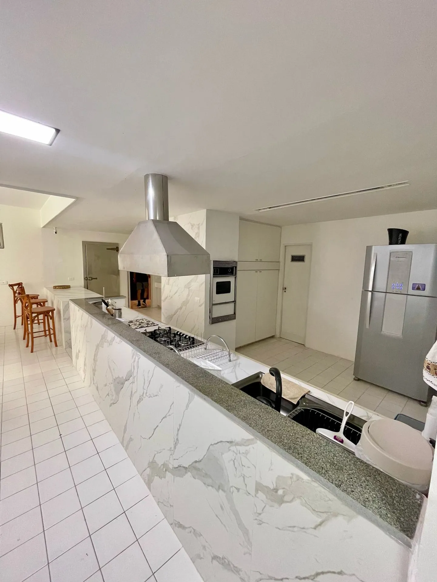 Apartment with 5 bedrooms and 5 bathrooms and open kitchen — photo 25