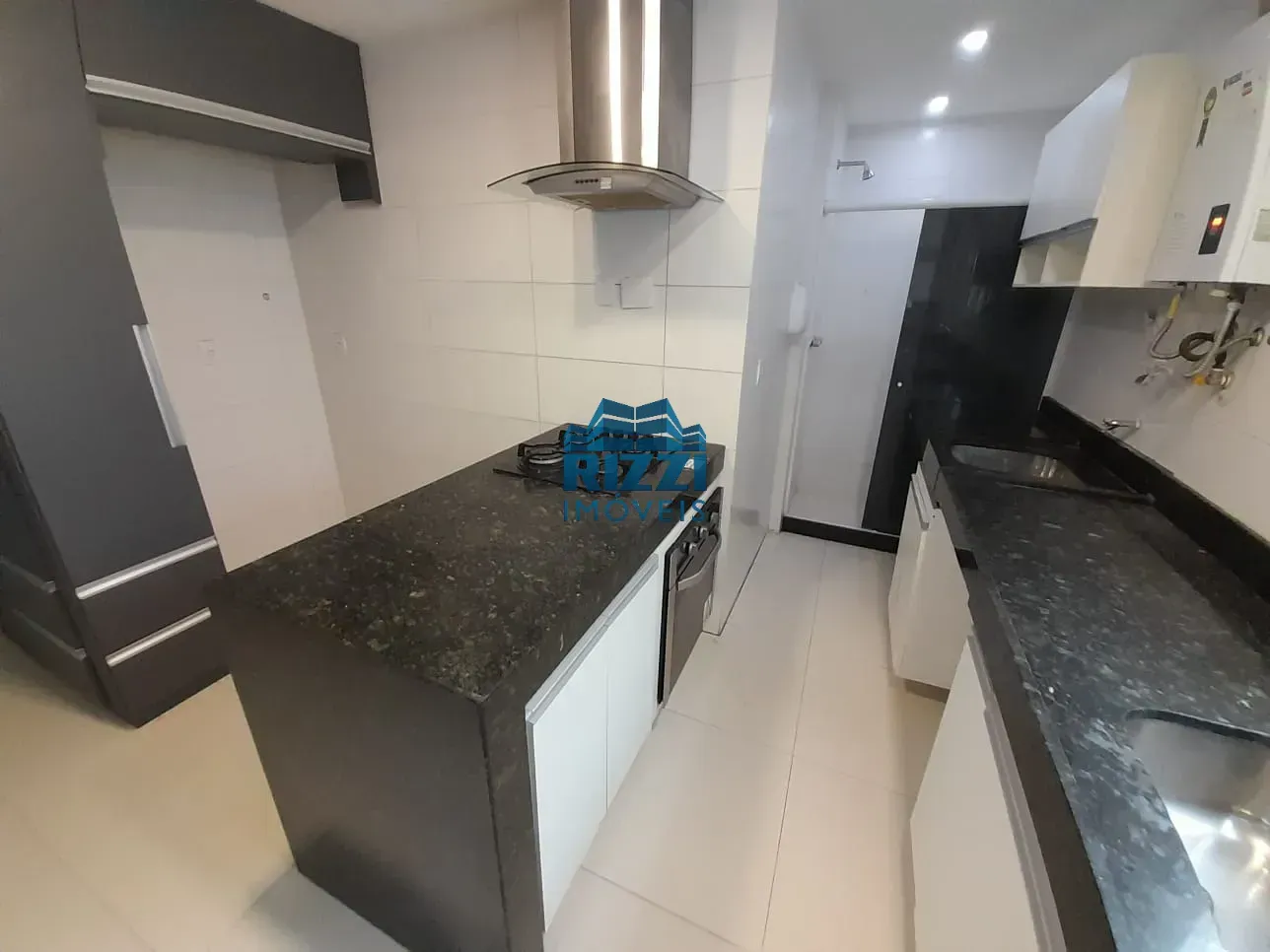 Apartamento com 3 quartos e 5 banheiros com terraço — photo 28
