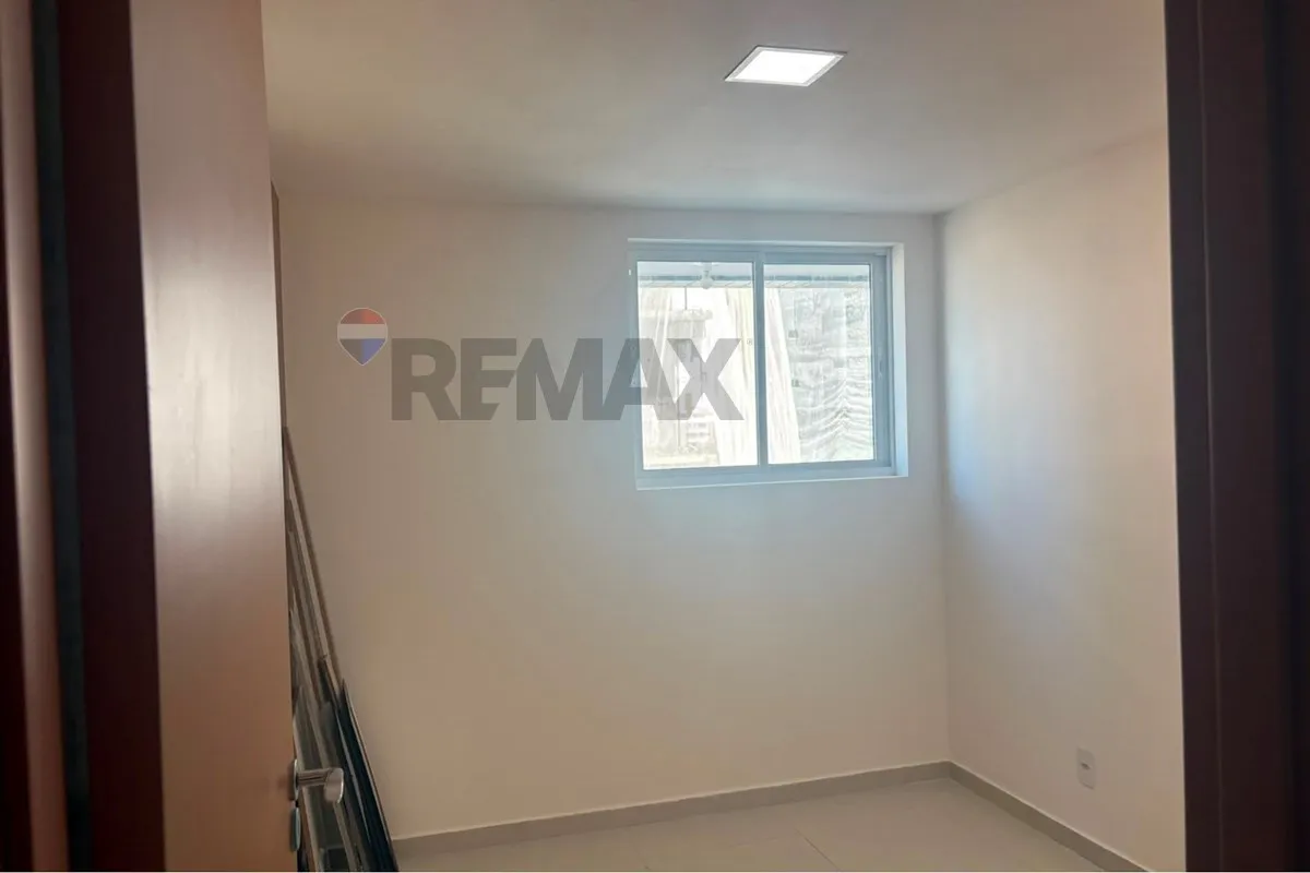 2-bedroom apartment with private BBQ and 2 parking spaces — photo 8