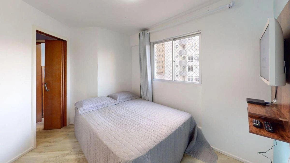 Home office in a 2-bedroom apartment, 35 m² — photo 21