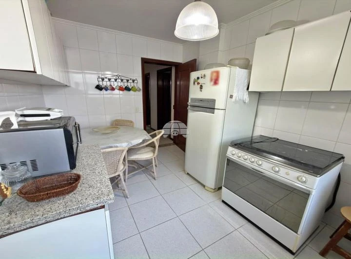 Apartamento com 3 quartos e cozinha separada — photo 6