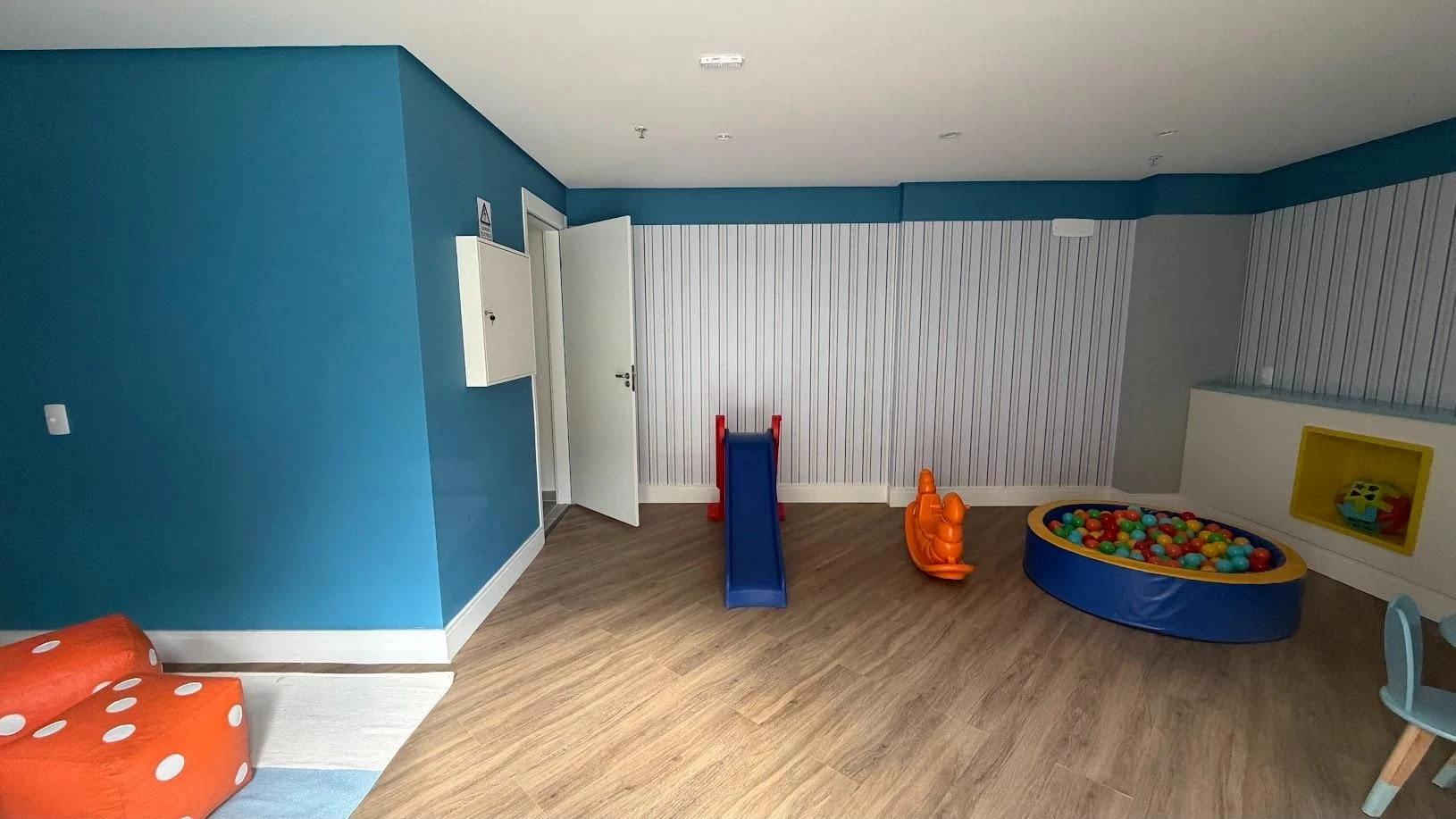 Apartamento de 2 quartos em condomínio com academia — photo 41
