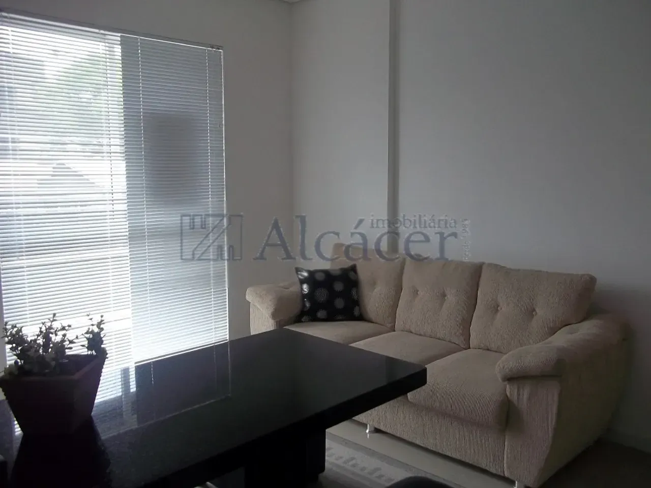 Apartamento de 1 dormitorio con oficina en casa y 1 plaza — photo 2
