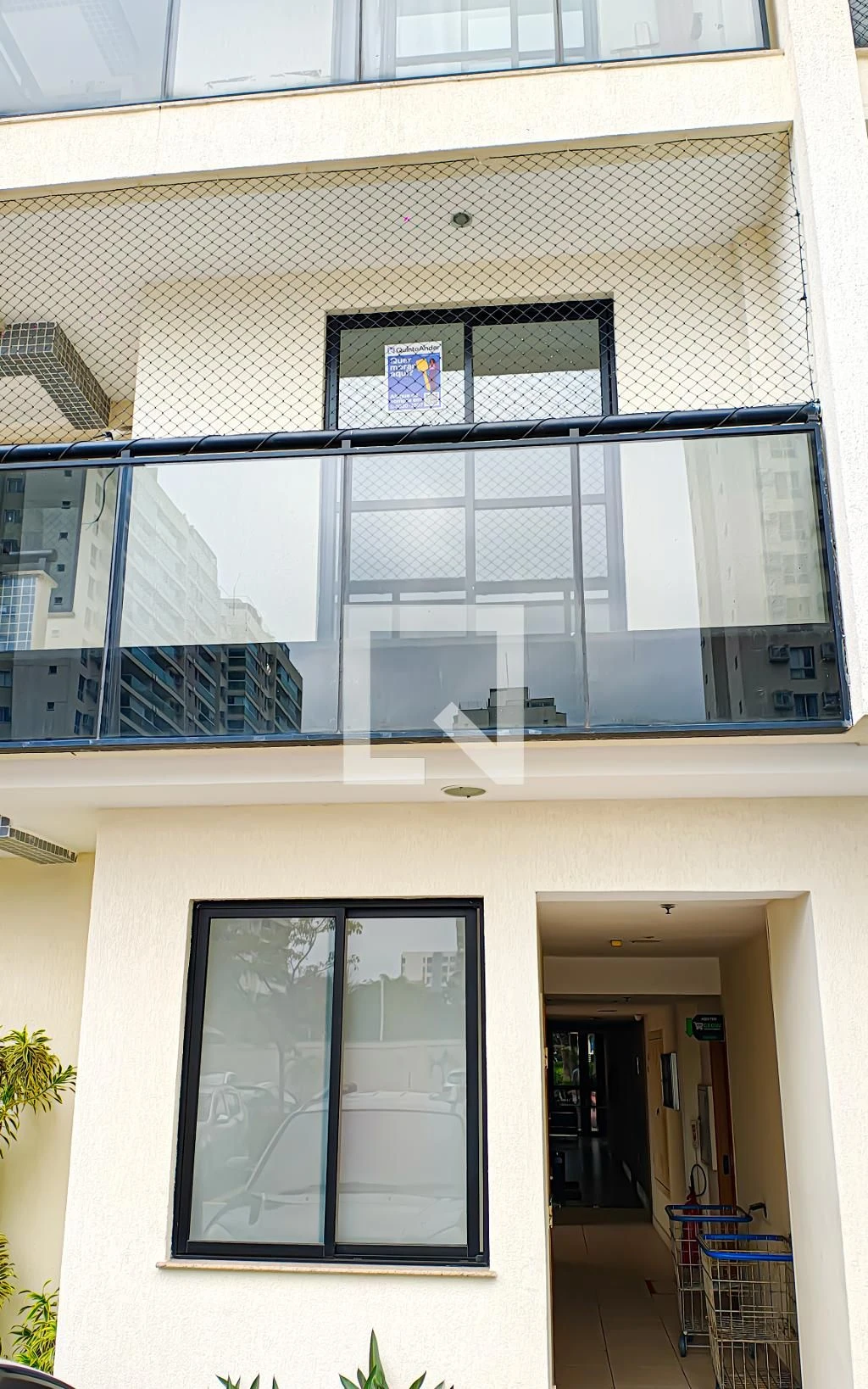 3-bedroom apartment in a building with a sauna — photo 58