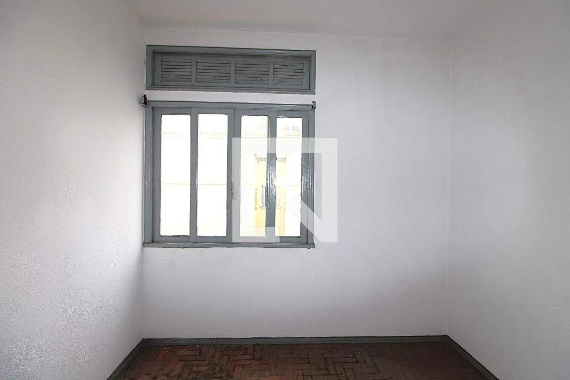 Unfurnished apartment with 2 bedrooms and separate kitchen — photo 19