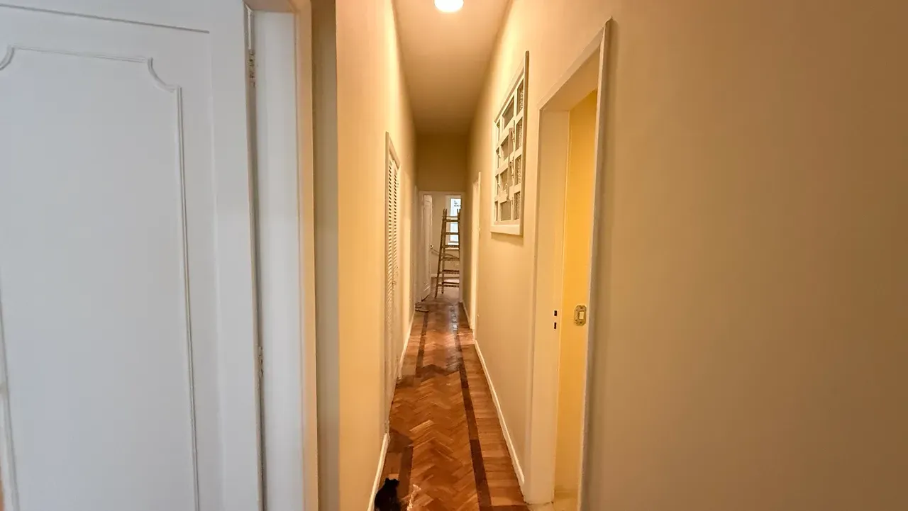 4-bedroom apartment, 1 with its own bathroom, 240 m² — photo 21