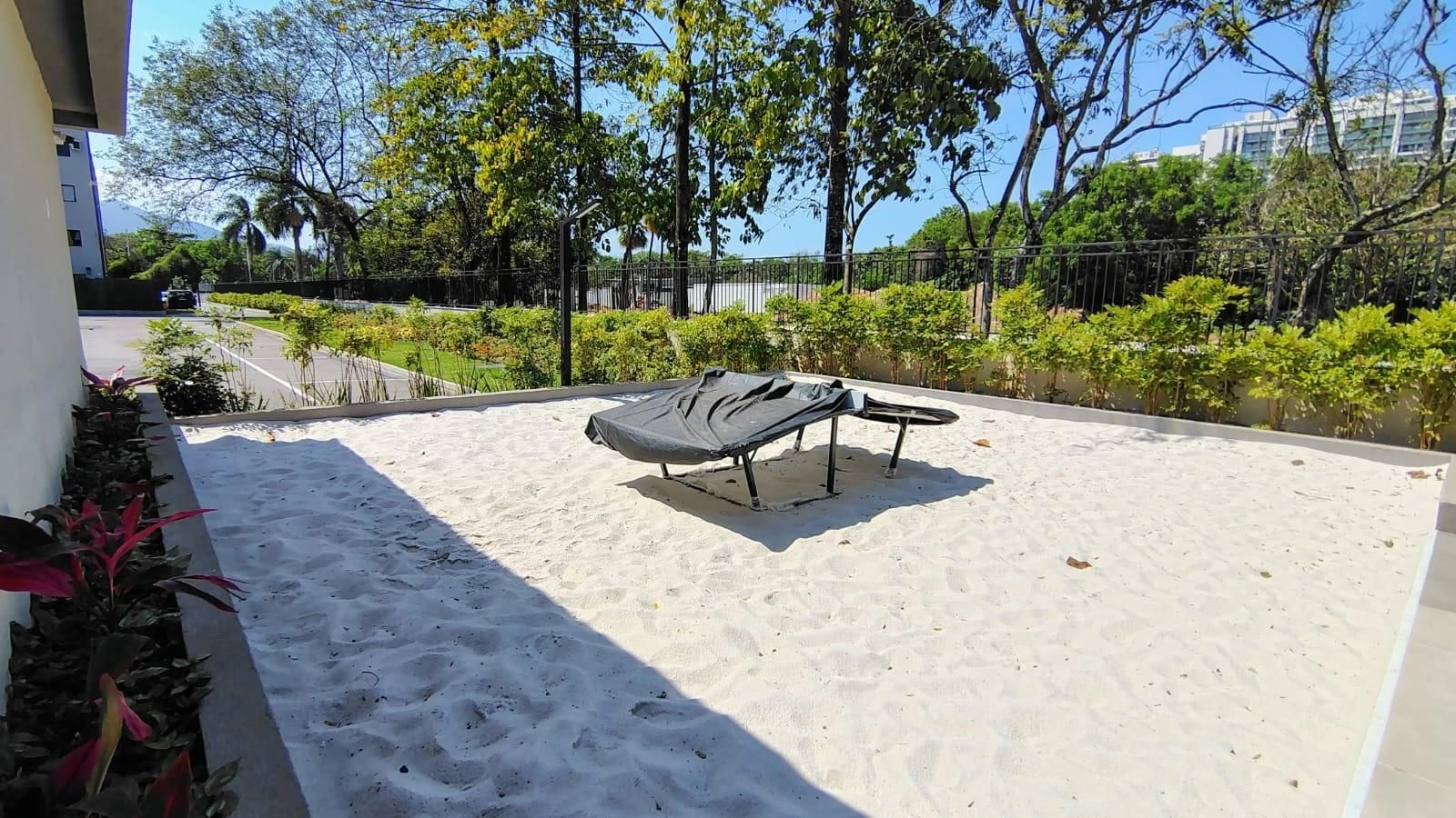 Furnished apartment, 50 m², with a grill on the balcony — photo 50