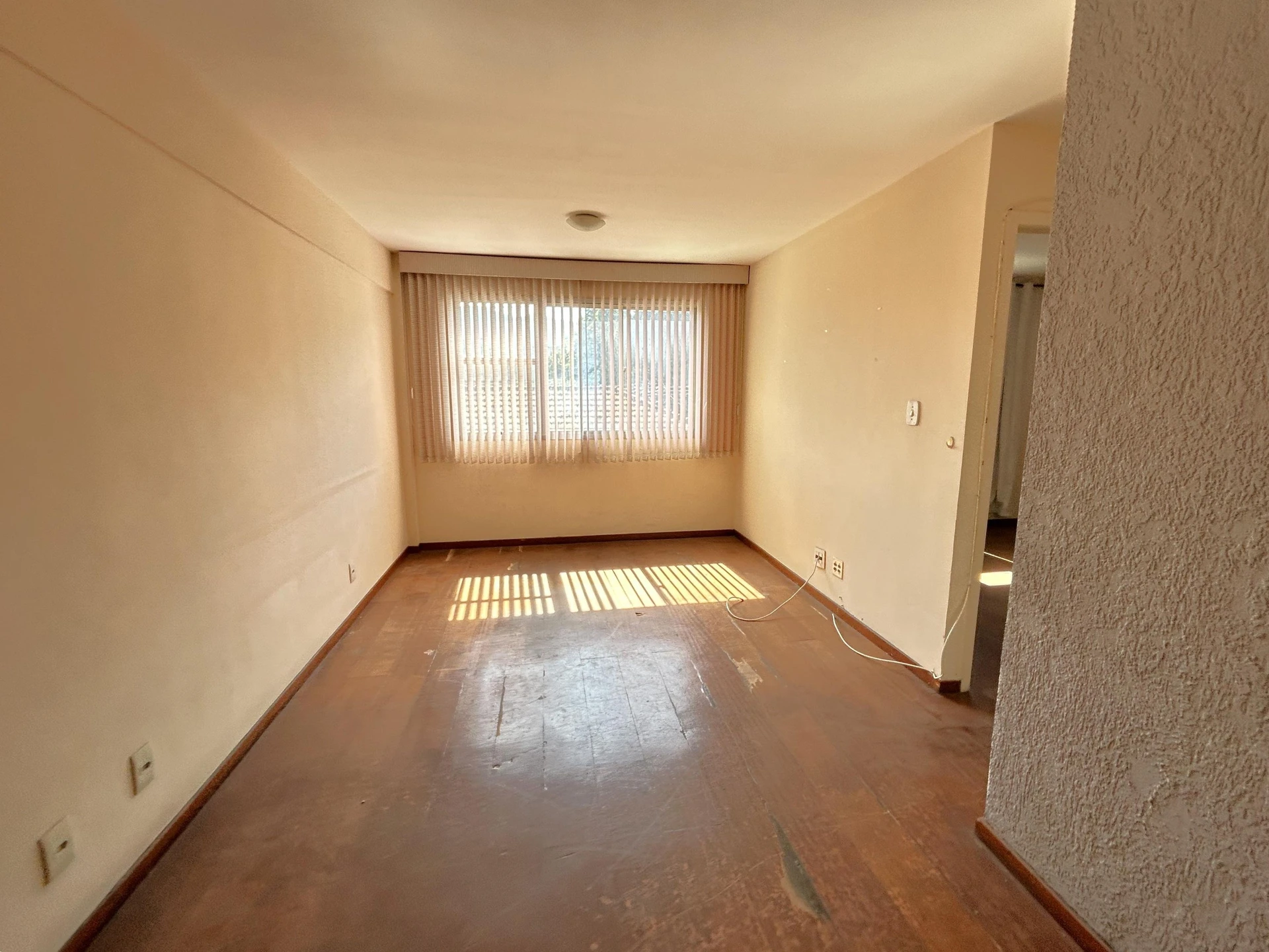 Unfurnished rental apartment with 2 bedrooms and parking — photo 12