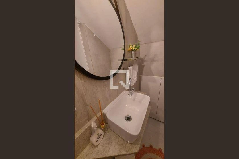 2-bedroom house with a washing machine — photo 18