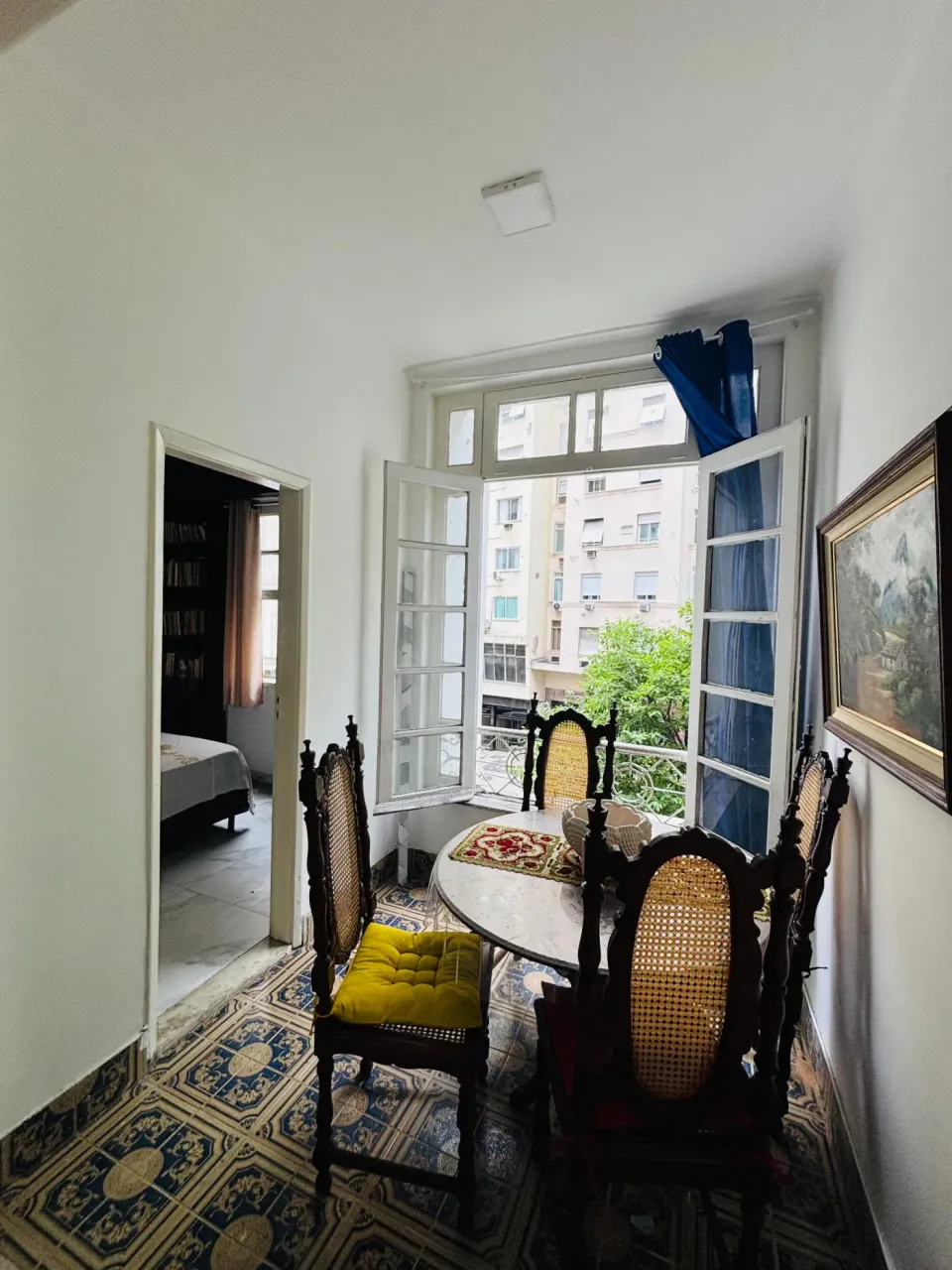 Standard apartment with 3 bedrooms and 1 bathroom — photo 4