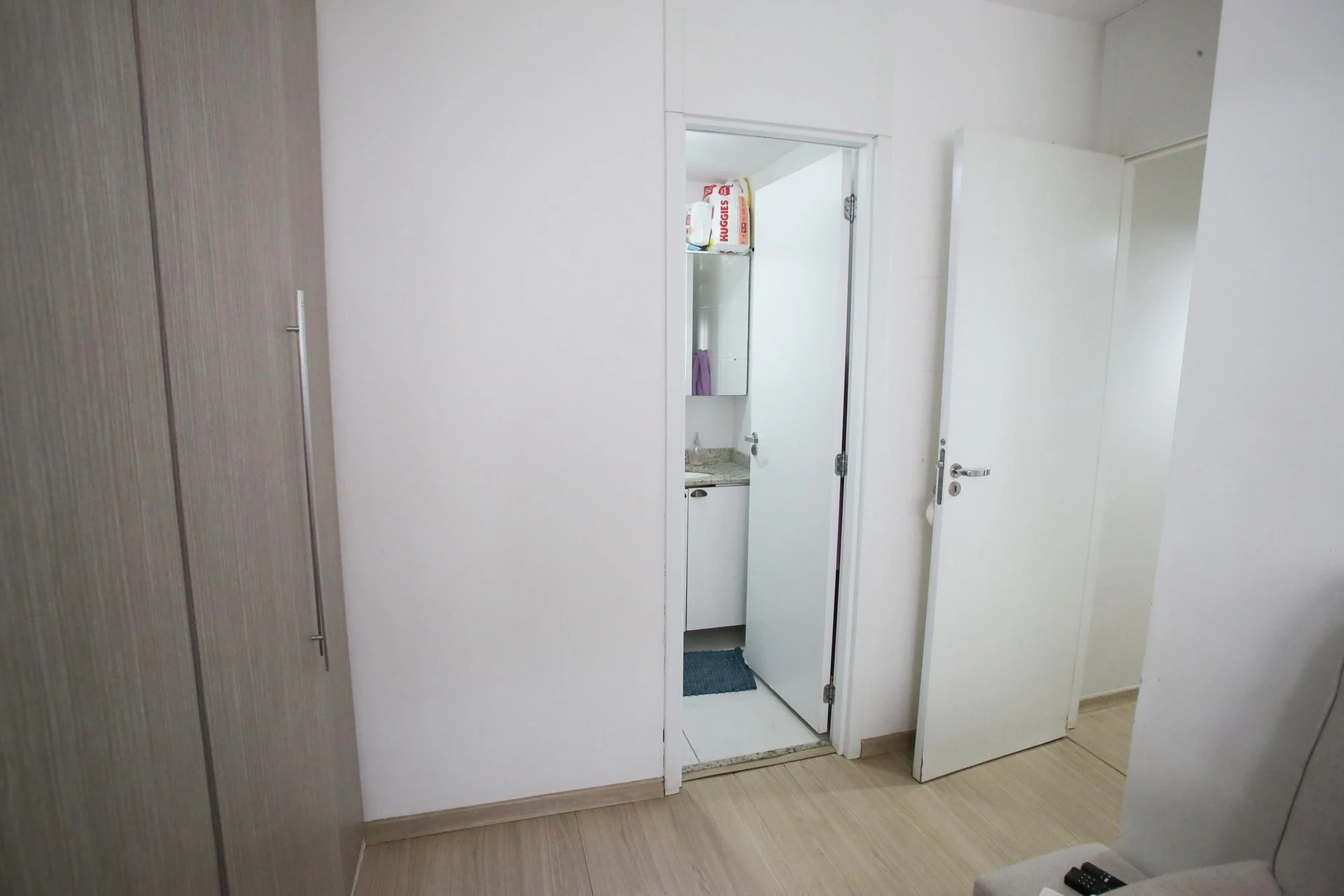 Furnished apartment with 2 bedrooms and open-plan gas kitchen — photo 5