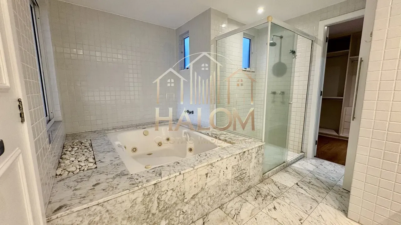 Rental house with 5 bedrooms and 5 bathrooms — photo 44