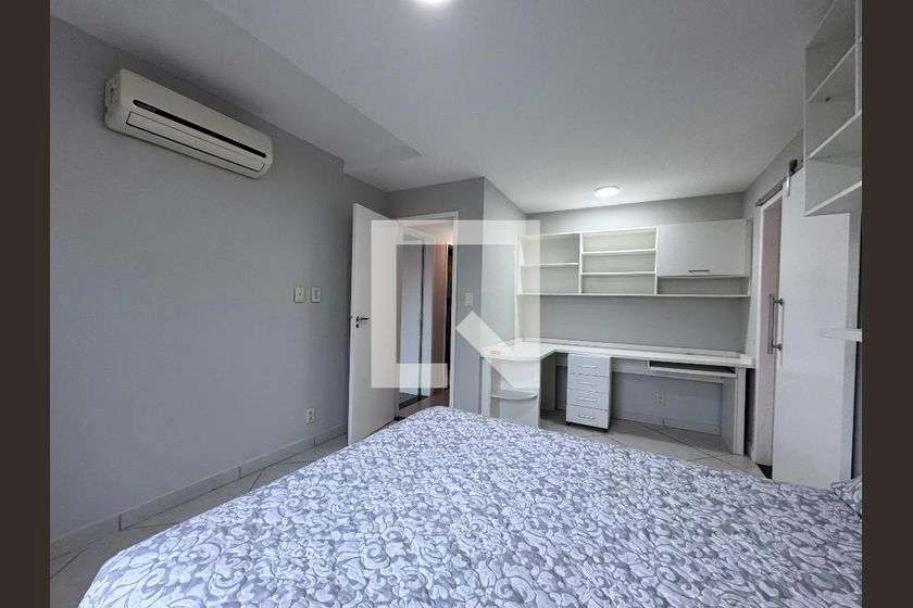 House 280 m² with 4 bedrooms and 3 bathrooms — photo 13