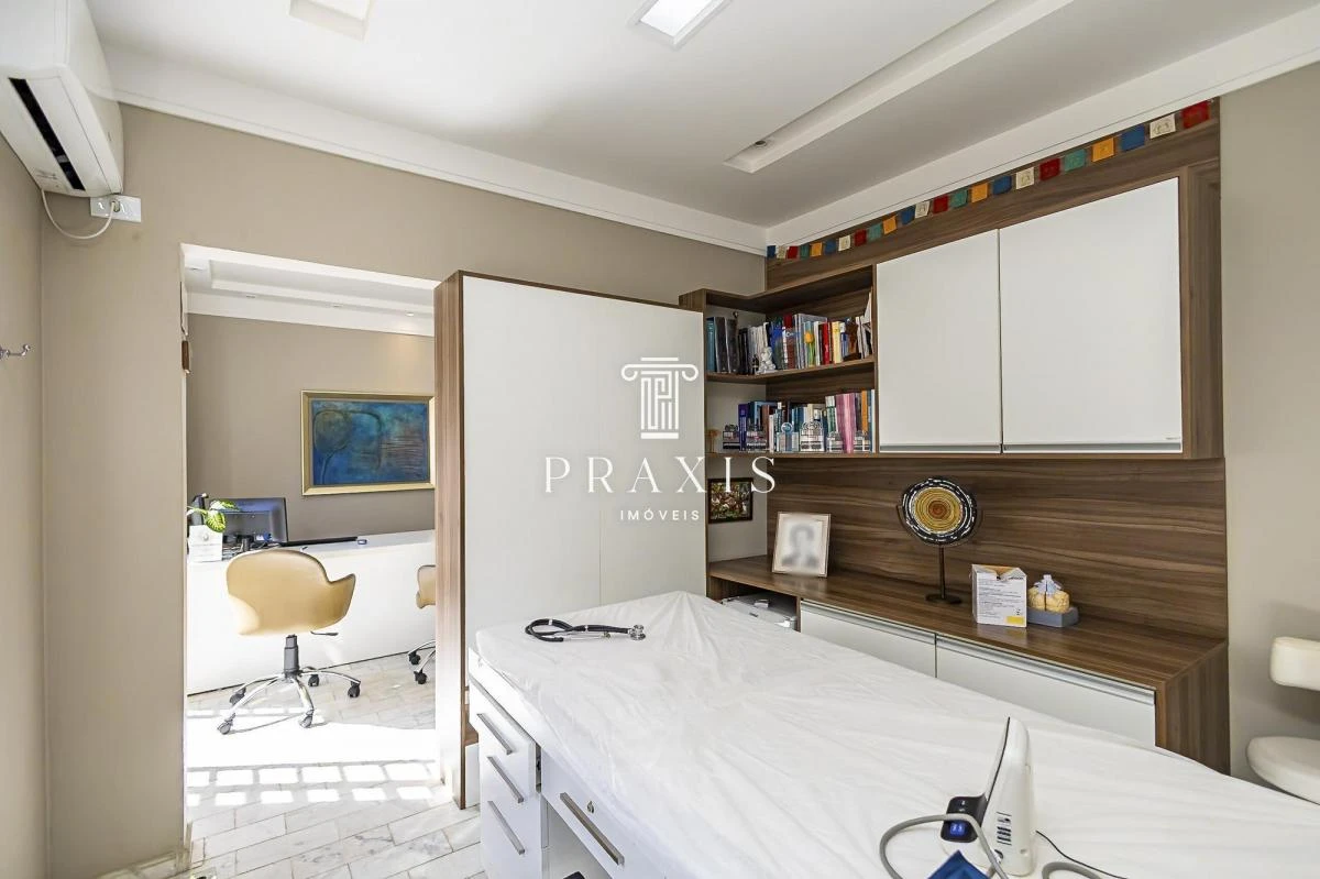 House, 243 m², with a home office — photo 40