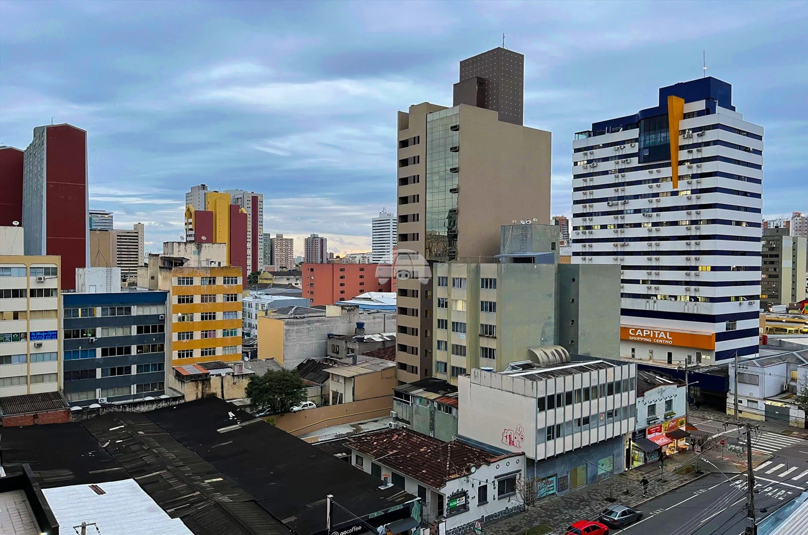 One-bedroom apartment with a home office in Curitiba — photo 14