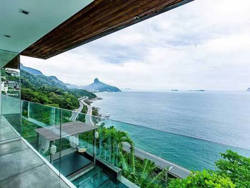 Triplex house with 7 bedrooms and 8 bathrooms — photo 25
