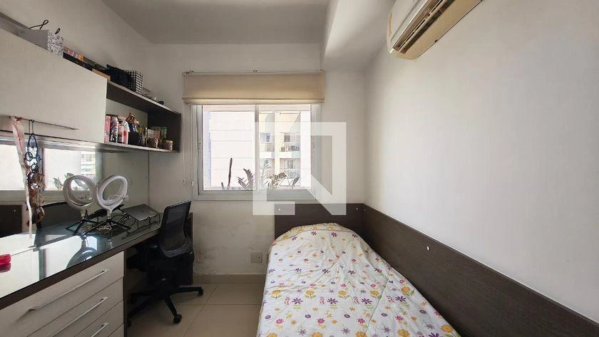 3-bedroom apartment in a building with a gym — photo 23