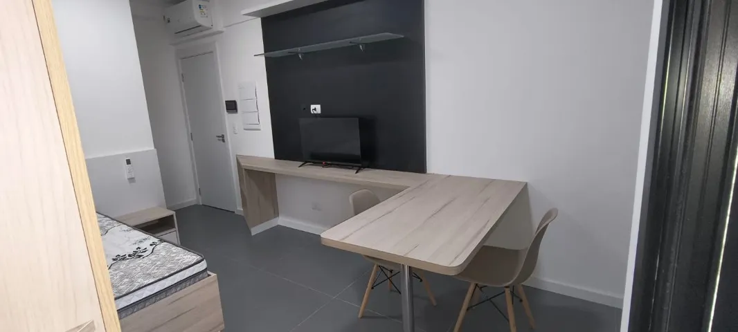 Furnished studio with 1 bedroom and 1 bathroom — photo 10