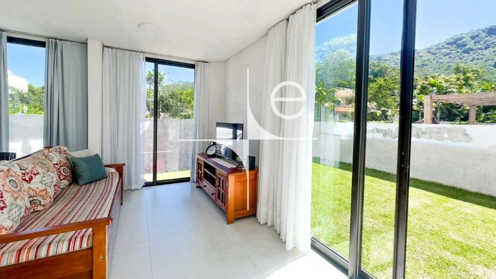 Furnished house with 288 m² and 4 en-suite bedrooms — photo 3