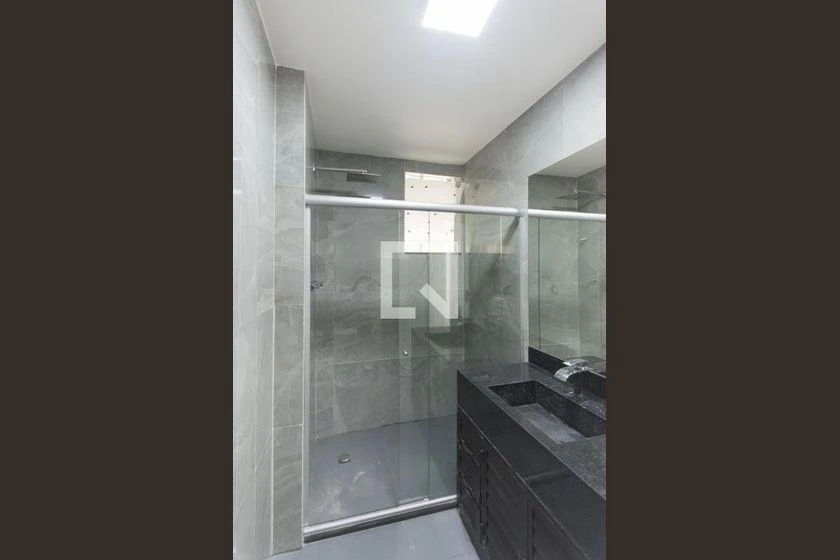 Apartamento de 2 quartos com varanda envidraçada — photo 41