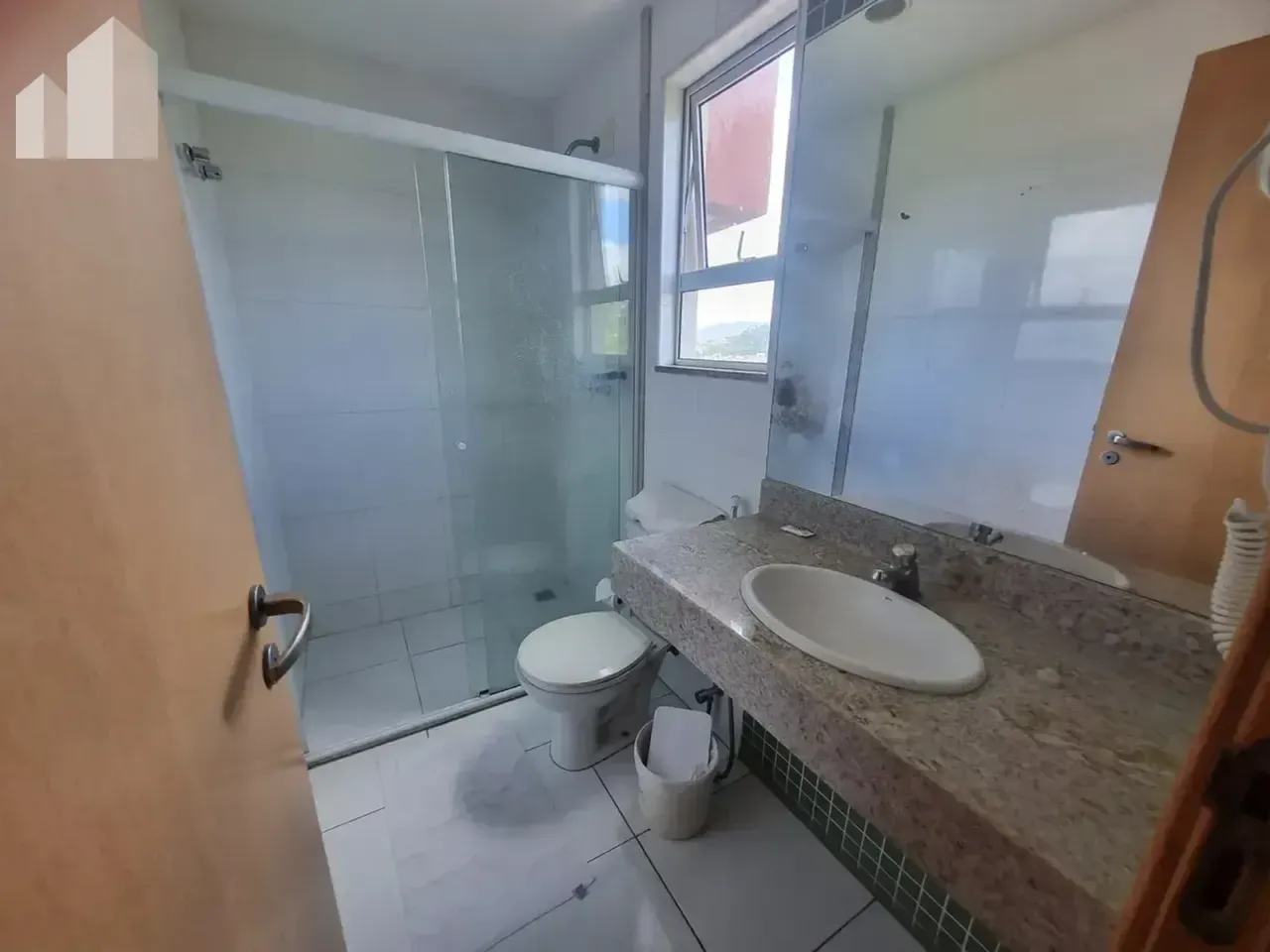 Furnished 1-bedroom apartment with air conditioning — photo 7