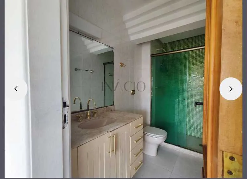 Unfurnished 3-bedroom apartment with 250 m² — photo 20